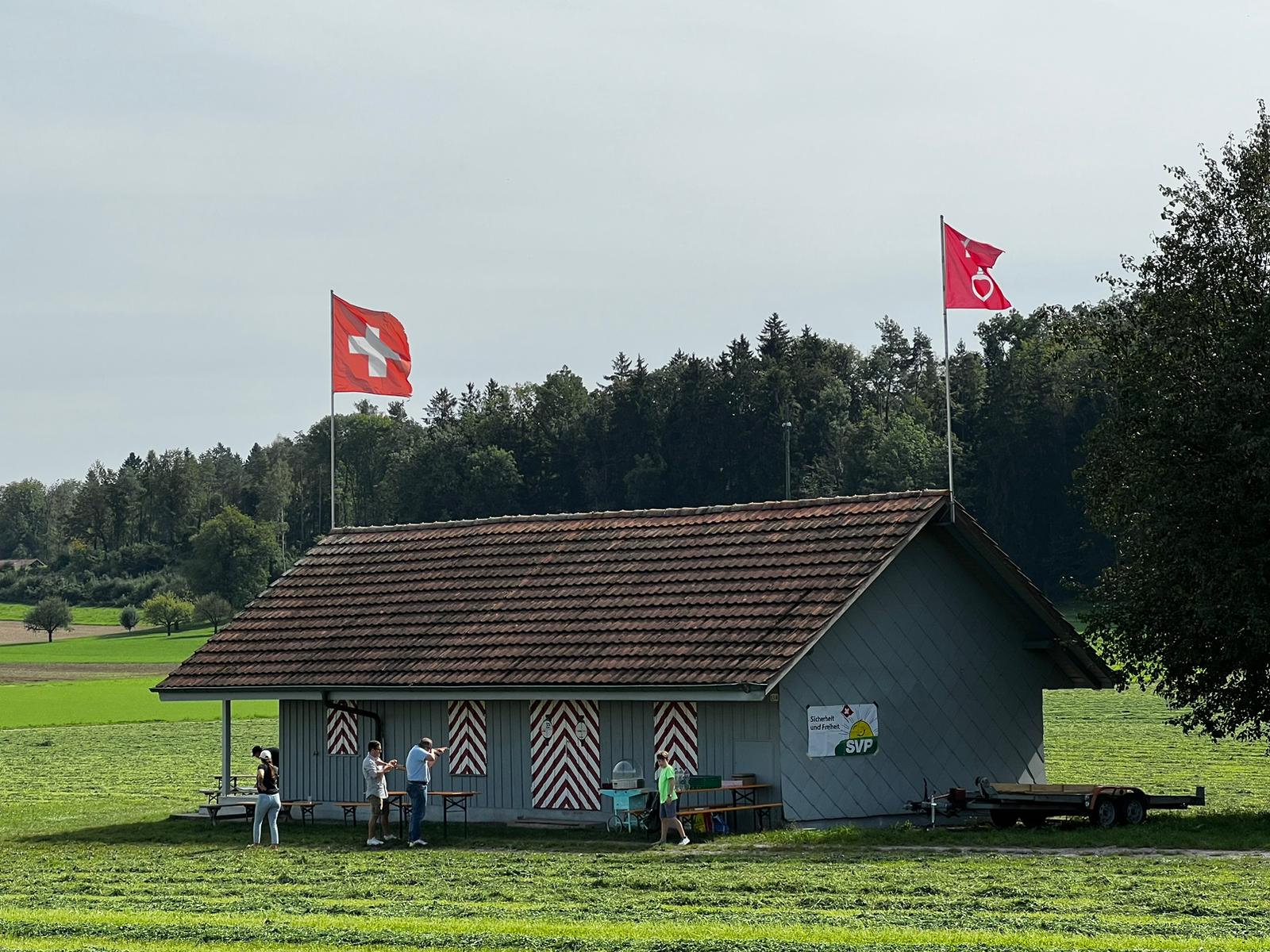 Armbrust-Schiessen beim Schützenhaus Dinhard